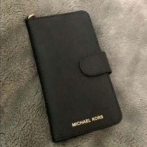 Michael Kors iPhone 6/7/8 Case/ Wallet